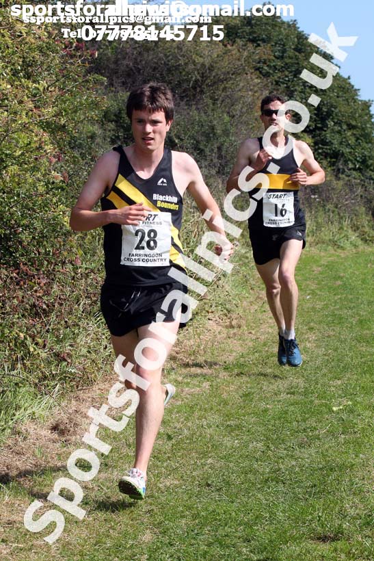 Senior mens relay, Sunderland Harriers Cross Country, Farrington, Sunderland. Photo: David T. Hewitson/Sports for All Pics
